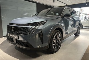 PEUGEOT 5008 SUV Hybrid 136 GT eDCS6