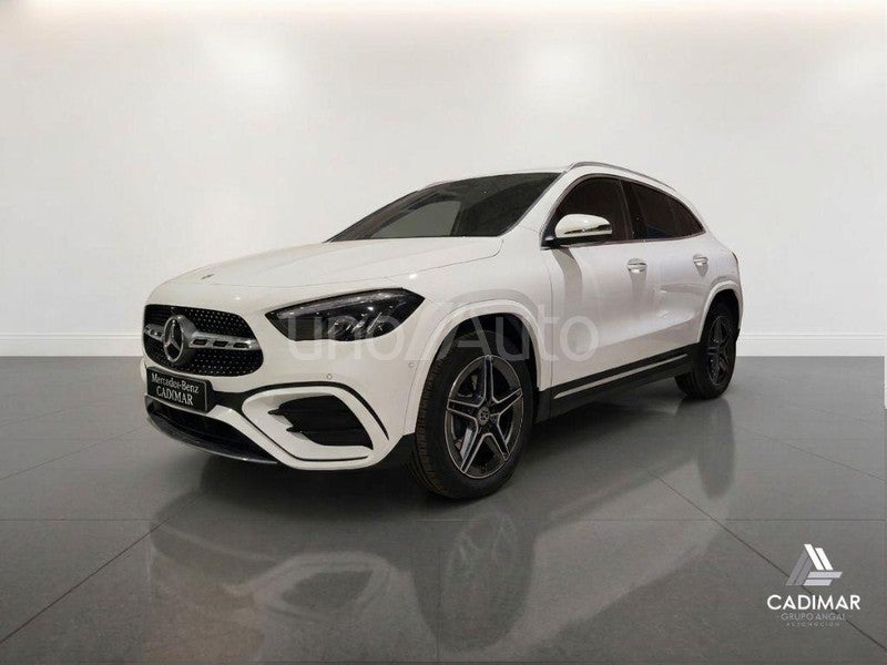 CLASE GLA 250 e con tecnología híbrida EQ