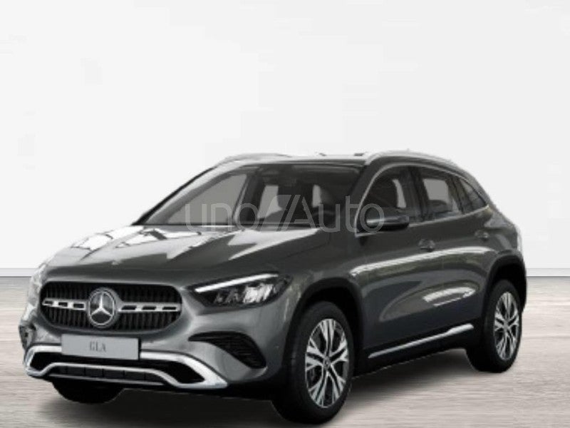 CLASE GLA 200