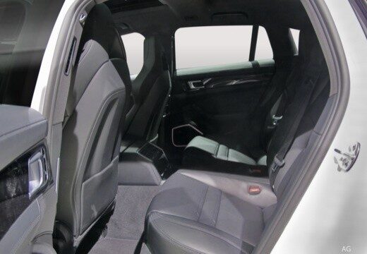 Panamera 4 E-Hybrid Sport Turismo Platinum Edition