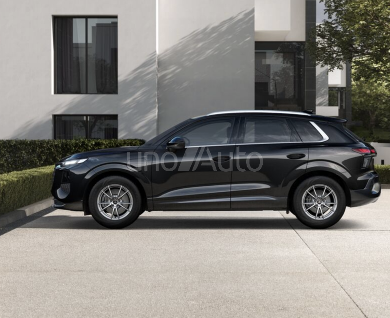 Q3 e-hybrid Business S tronic 200kW