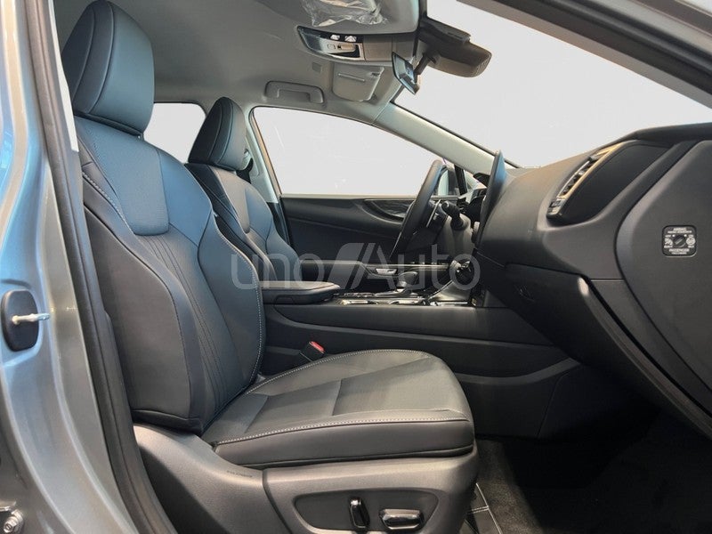 NX 450h+ Premium+ 4WD