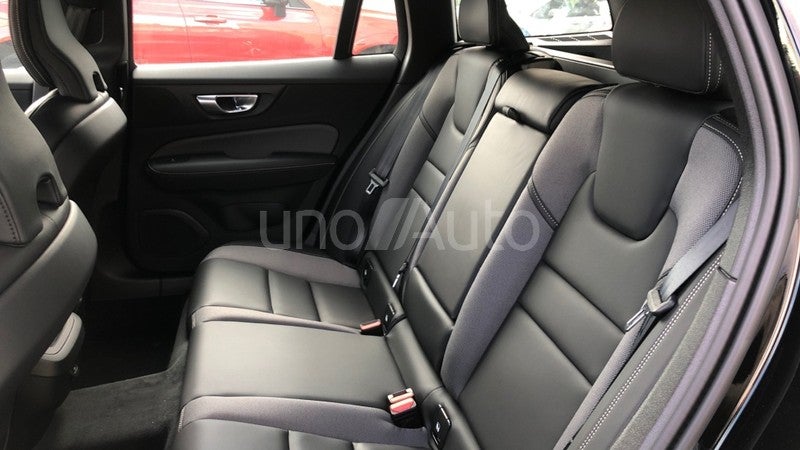 V60 2.0 B4 D PLUS DARK AUTO 197 5P