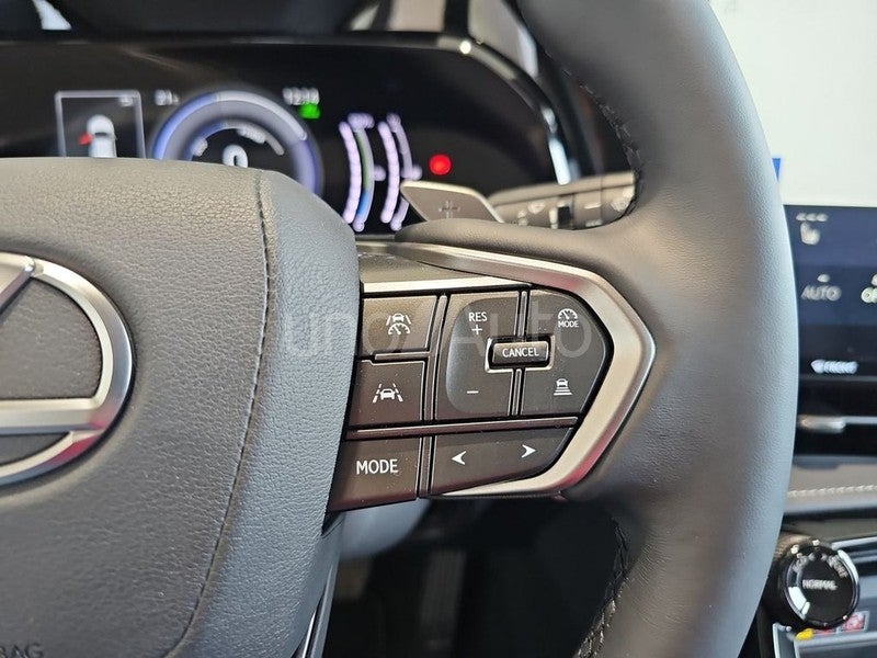 NX 450h+ Premium+ 4WD