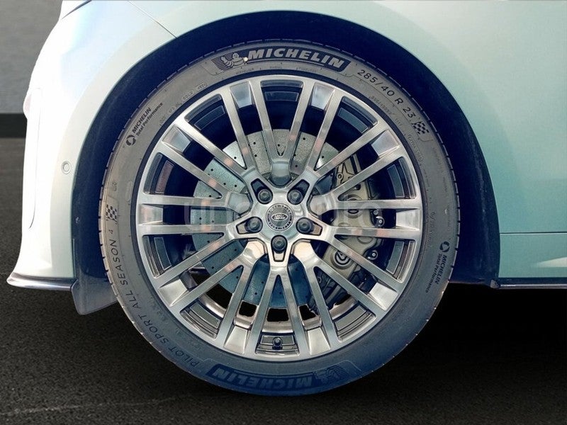 4.4 V8 635 PS AWD Auto MHEV SV