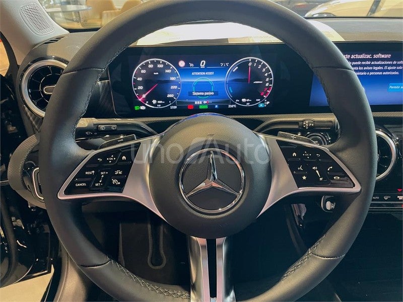 CLASE A 250 e con tecnología híbrida EQ