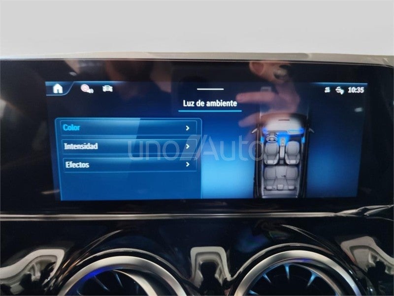 CLASE GLA 250 e con tecnología híbrida EQ