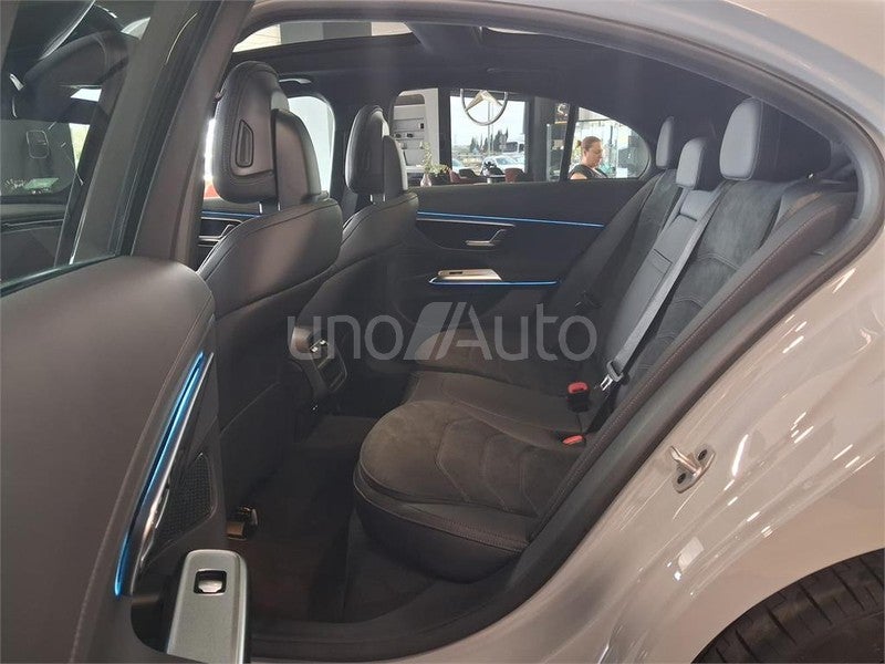 CLASE E 300 de con tecnología hibrida EQ
