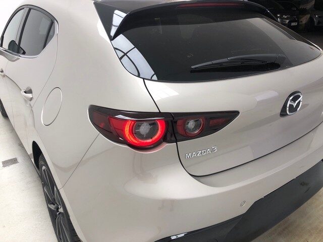 Mazda3 2.0 e-Skyactiv-G Homura 90kW