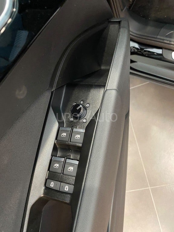 Q4 e-tron 45 Genuine edition 210kW 82KWh