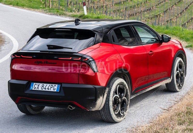 Junior Ibrida 1.2 Q4 Sport Speciale 107kw eDCT6