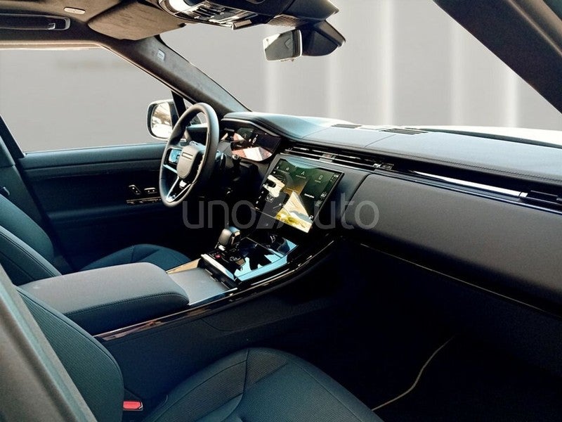 4.4 V8 635 PS AWD Auto MHEV SV