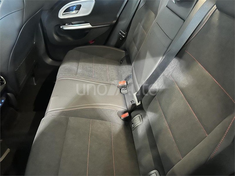CLASE CLA 180 con tecnología híbrida