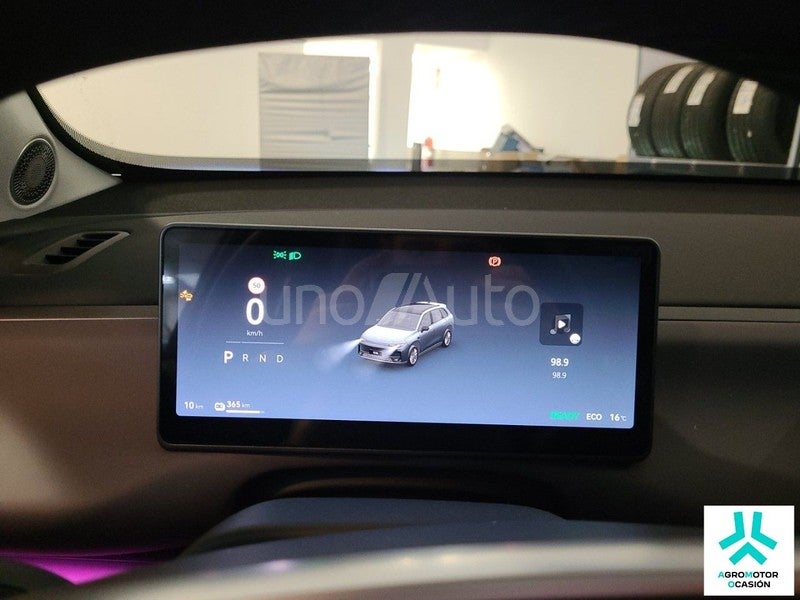 REEV 28.4 kWh Design Auto