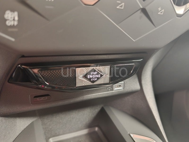 DS 3 Hybrid Maison Sarah Lavoine Aut. 145