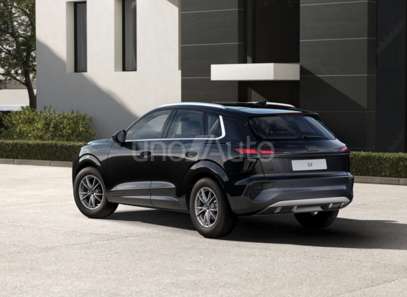 Q3 1.5 TFSI Business S tronic 110kW