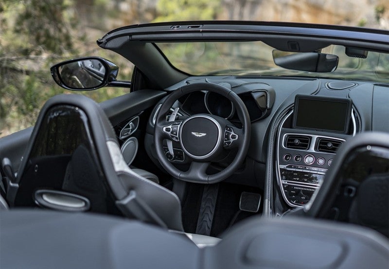 DBS Superleggera Volante