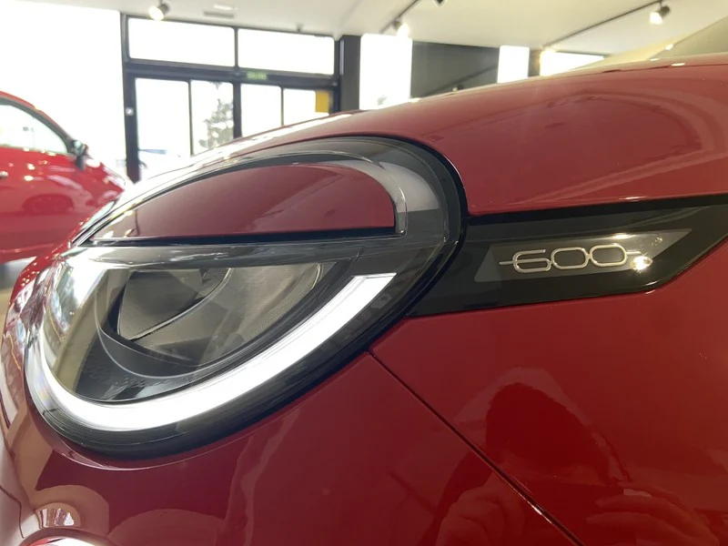 600e 115kw 54kwh Red