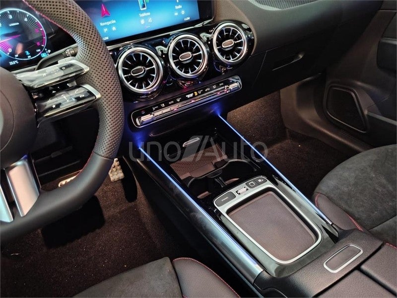 CLASE GLA 250 e con tecnología híbrida EQ
