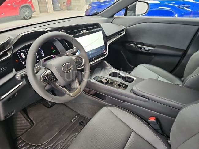 RZ 350e e-Premium Efficiency FWD