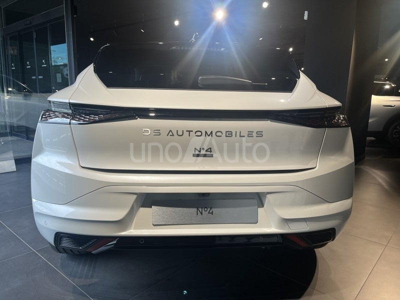 DS Nº4 E-Tense Etoile Alcantara