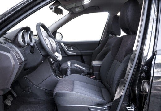 XUV500 2.2D W8 FWD