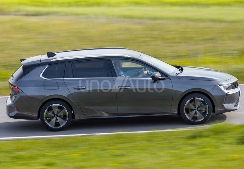 Astra Sports Tourer 1.2T XHT S/S GS 130