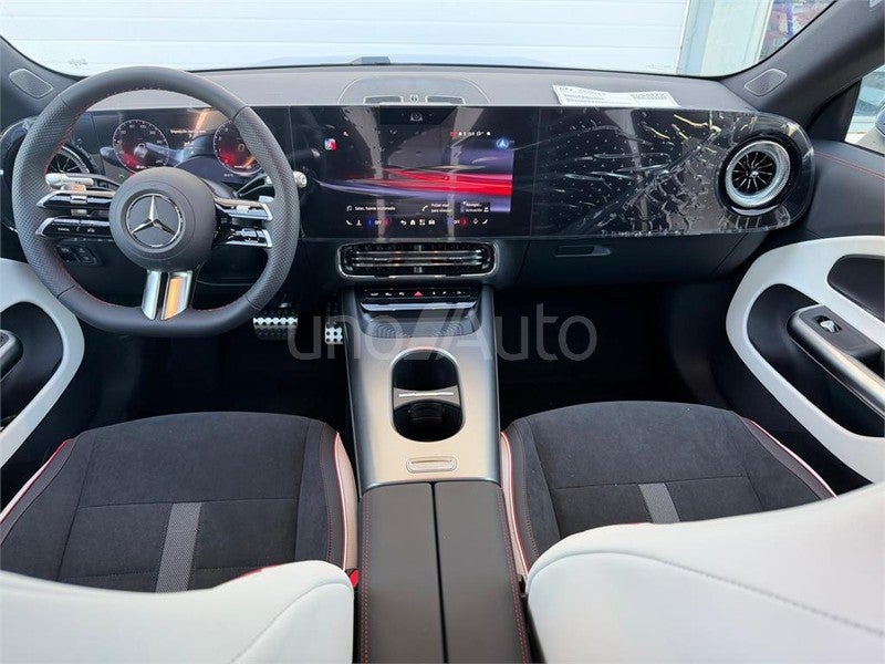 CLASE CLA 220 con tecnología híbrida