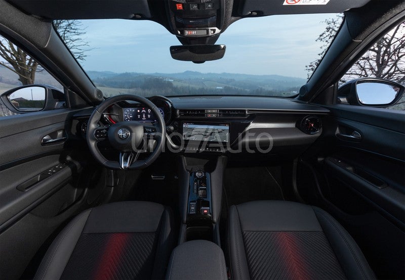 Junior Ibrida 1.2 Q4 Sport Speciale 107kw eDCT6