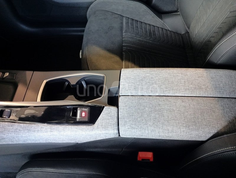 5008 Hybrid 136 GT eDCS6