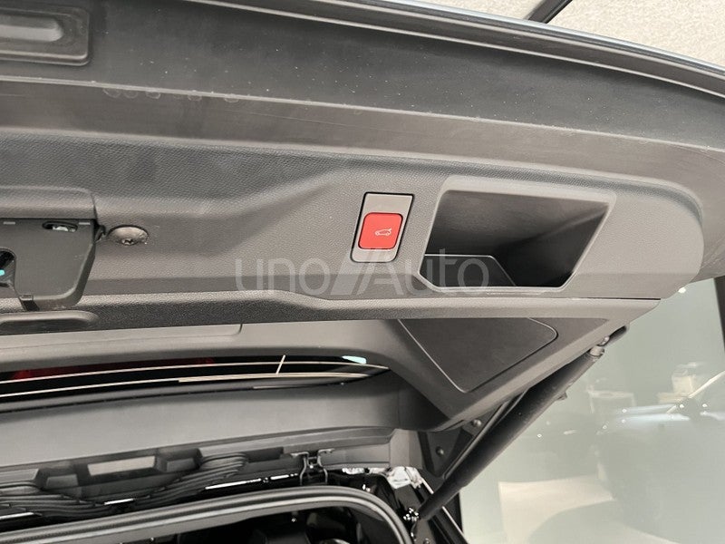 5008 Hybrid GT Exclusive eDCS6 145