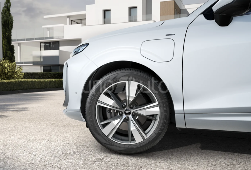 Q3 e-hybrid S Line S tronic 200kW