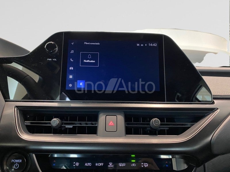 UX 300h UX+