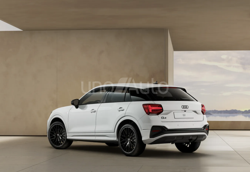Q2 35 TFSI Adrenalin Black edition S tronic 110kW