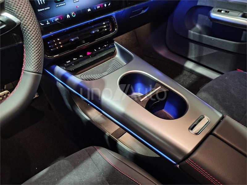 CLASE CLA 180 con tecnología híbrida