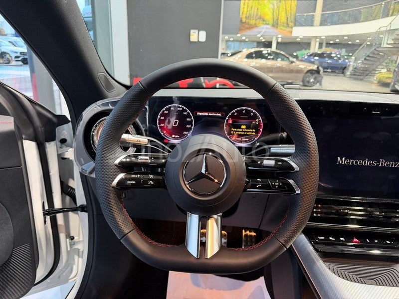 CLA 180 con tecnología híbrida
