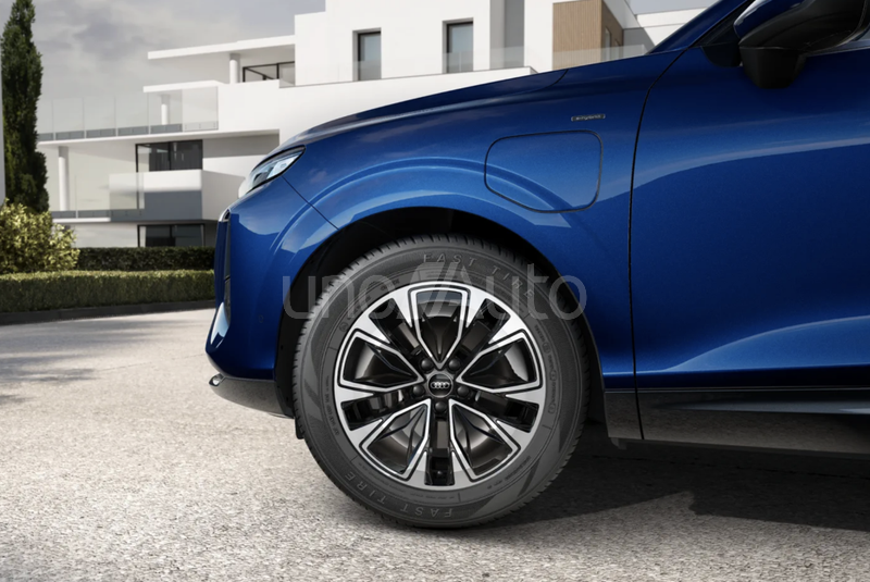 Q3 e-hybrid Advanced S tronic 200kW