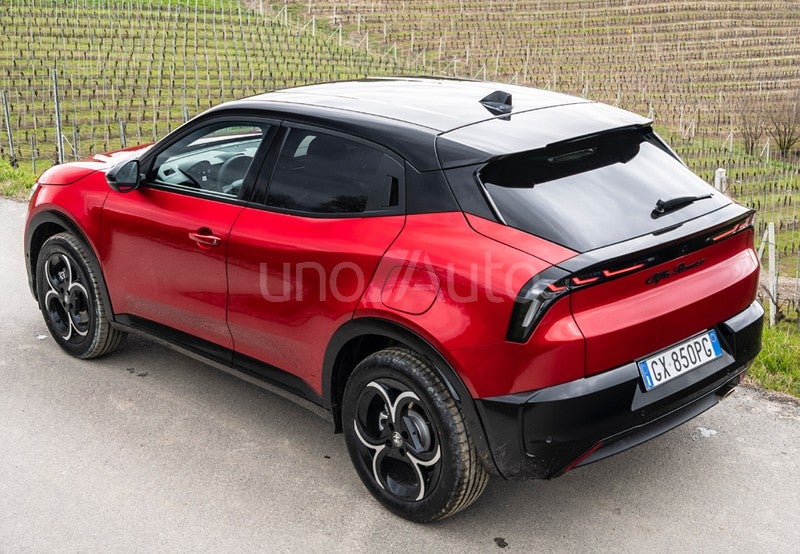 Junior Ibrida 1.2 Q4 Sport Speciale 107kw eDCT6