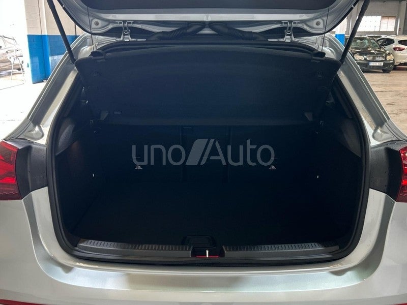 A 250e Progressive Line Advanced 8G-DCT