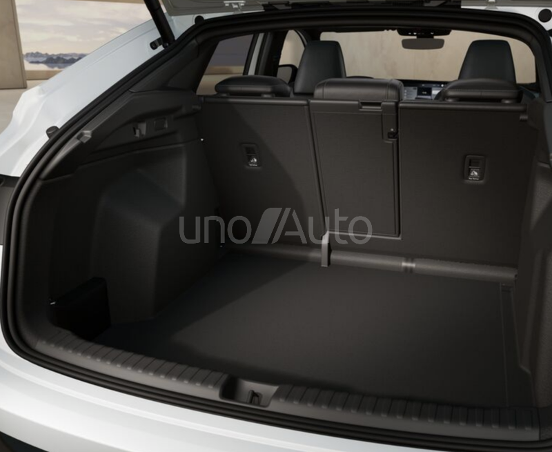 Q4 e-tron Sportback quattro Black line 220kW 82KWh