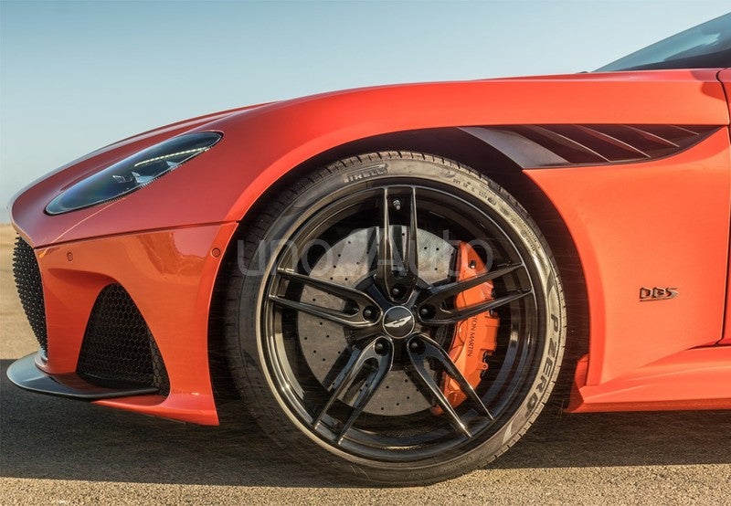 DBS Superleggera Volante