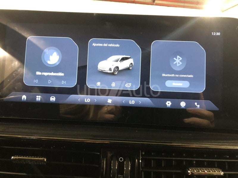 MY25 - Premium 1.6 TGDI 108kW (145cv)