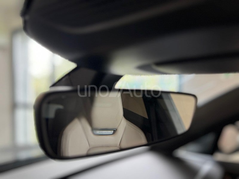 Macan 4
