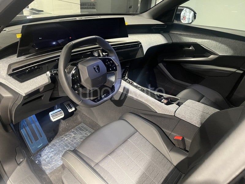 5008 Hybrid 136 GT eDCS6