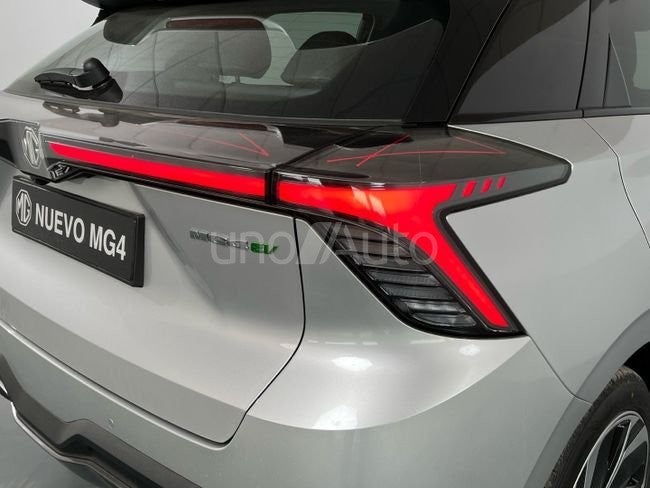 MG4 Luxury 64kWh