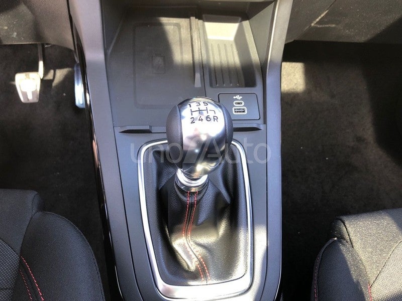 1.0 EcoBoost 125cv ST-Line MHEV