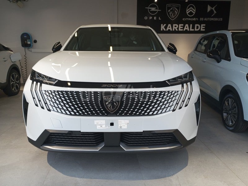 3008 Hybrid 136 Allure eDCS6