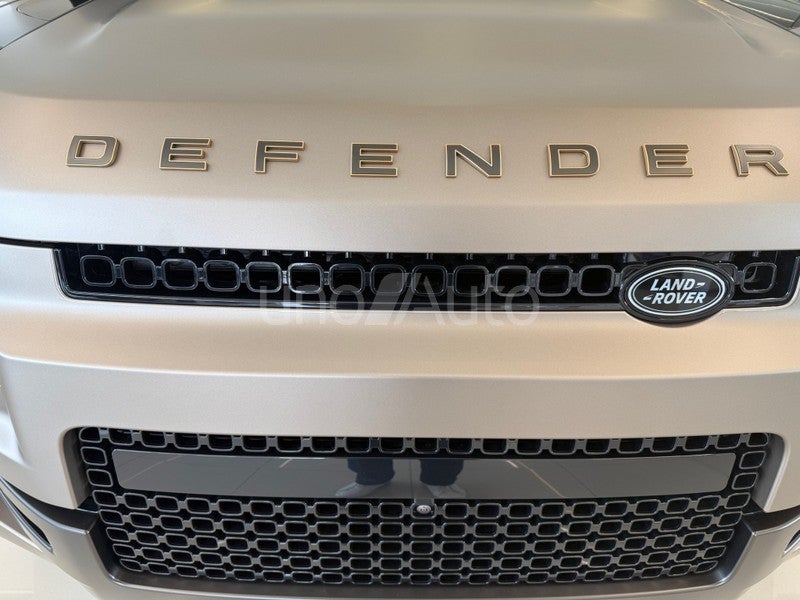 Defender 110 4.4 V8 MHEV Octa AWD Aut. 635
