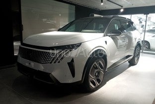 PEUGEOT 5008 SUV Hybrid 136 GT eDCS6