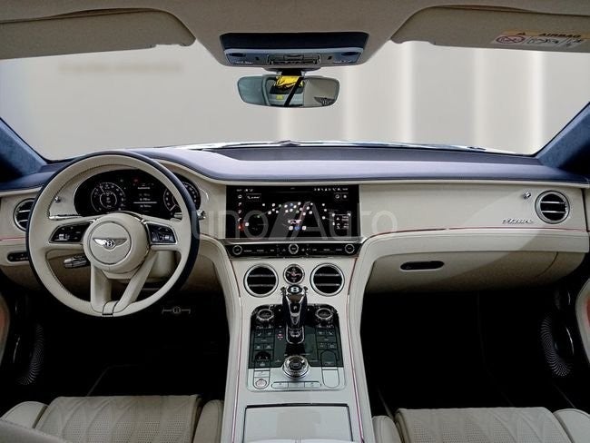 V8 Azure Coupé